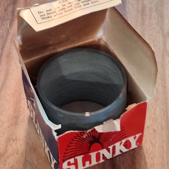 VINTAGE SLINKY Original Walking Spring Toy Metal James Industries - Picture 2 of 9